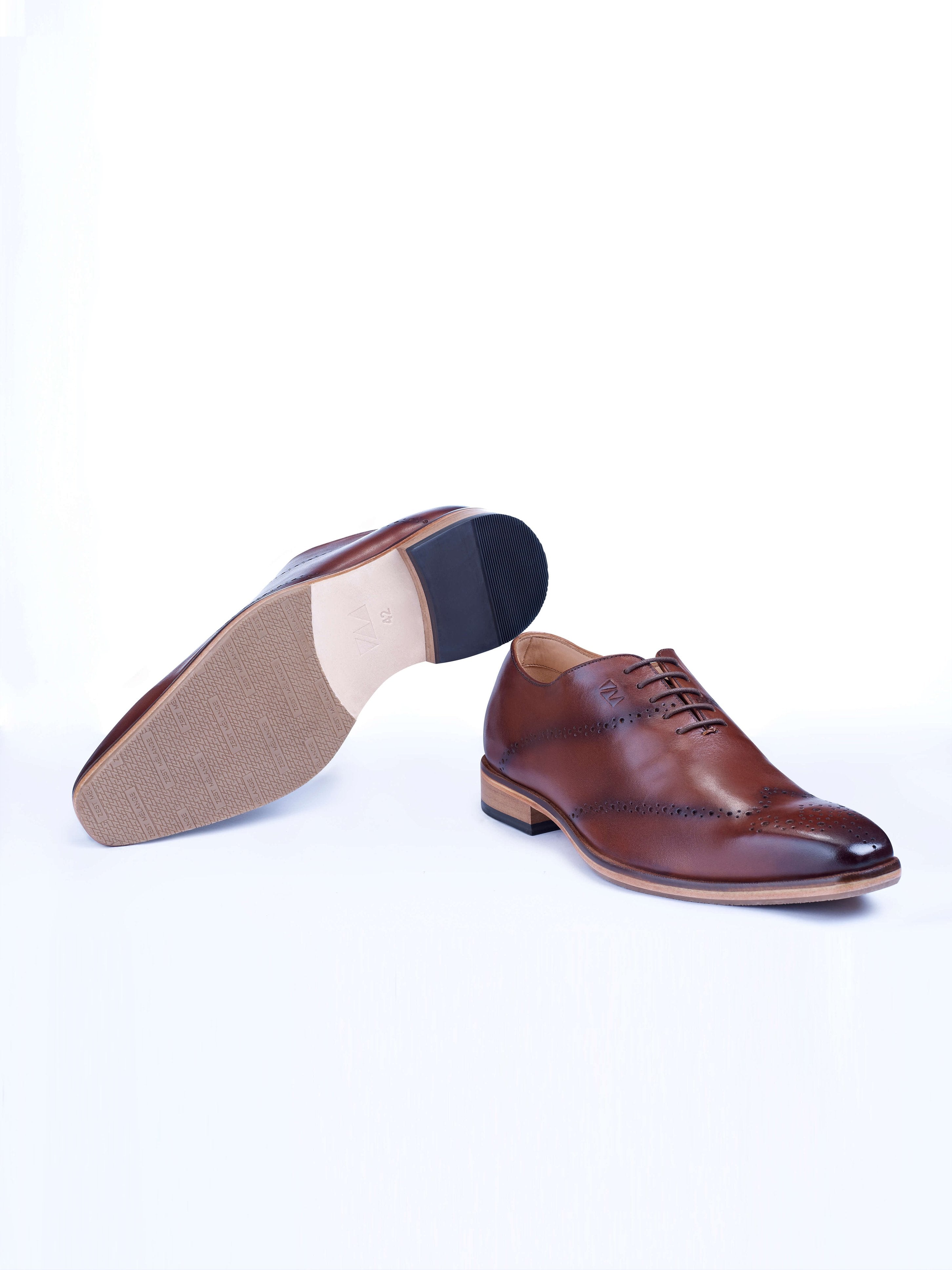 Oxford Lace-Up Shoes With Broguing (Tan) - STOMBIL TRADE 