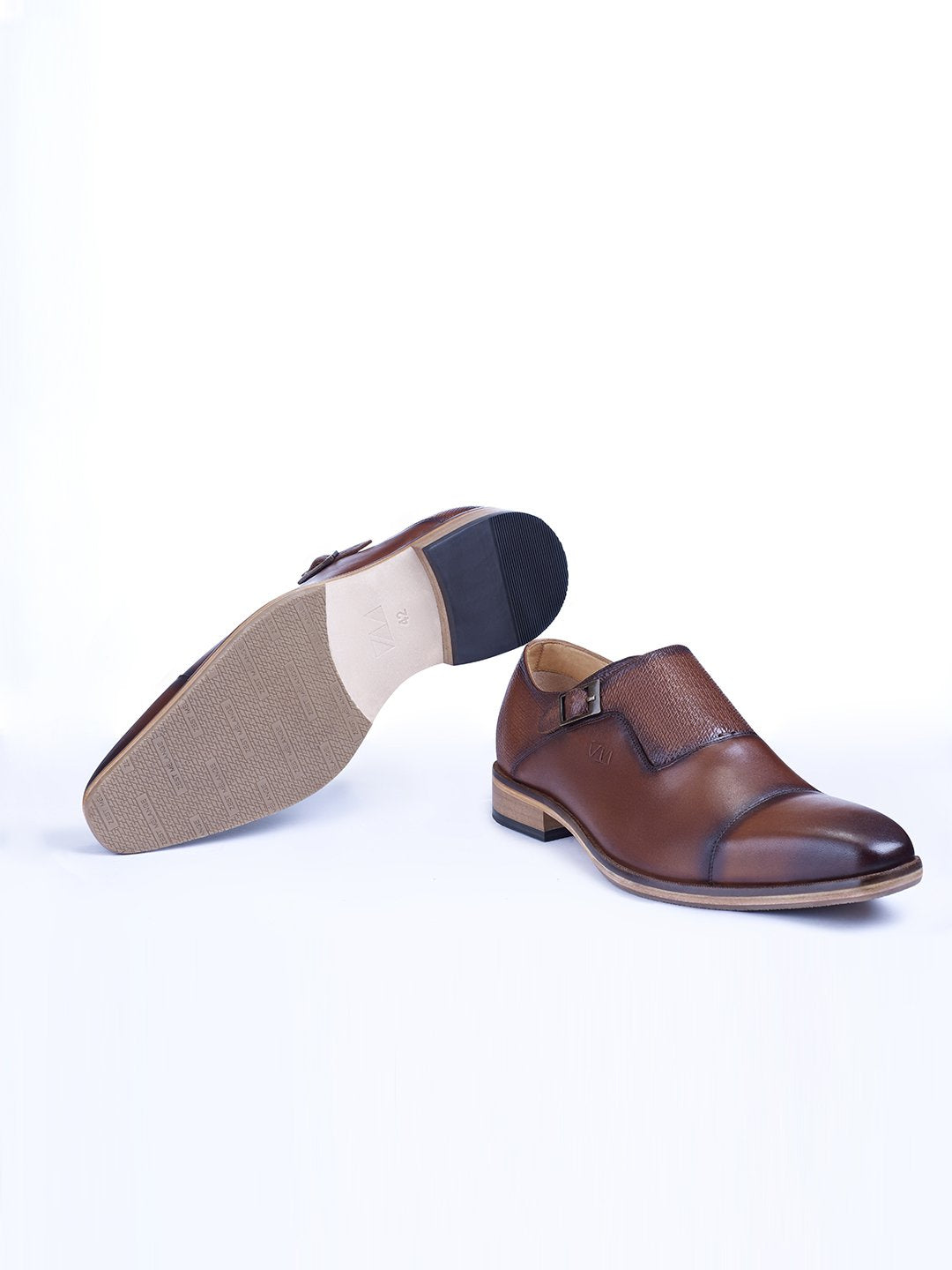 Single Buckle Monk Shoes With Zm Embossed Detail - STOMBIL TRADE 