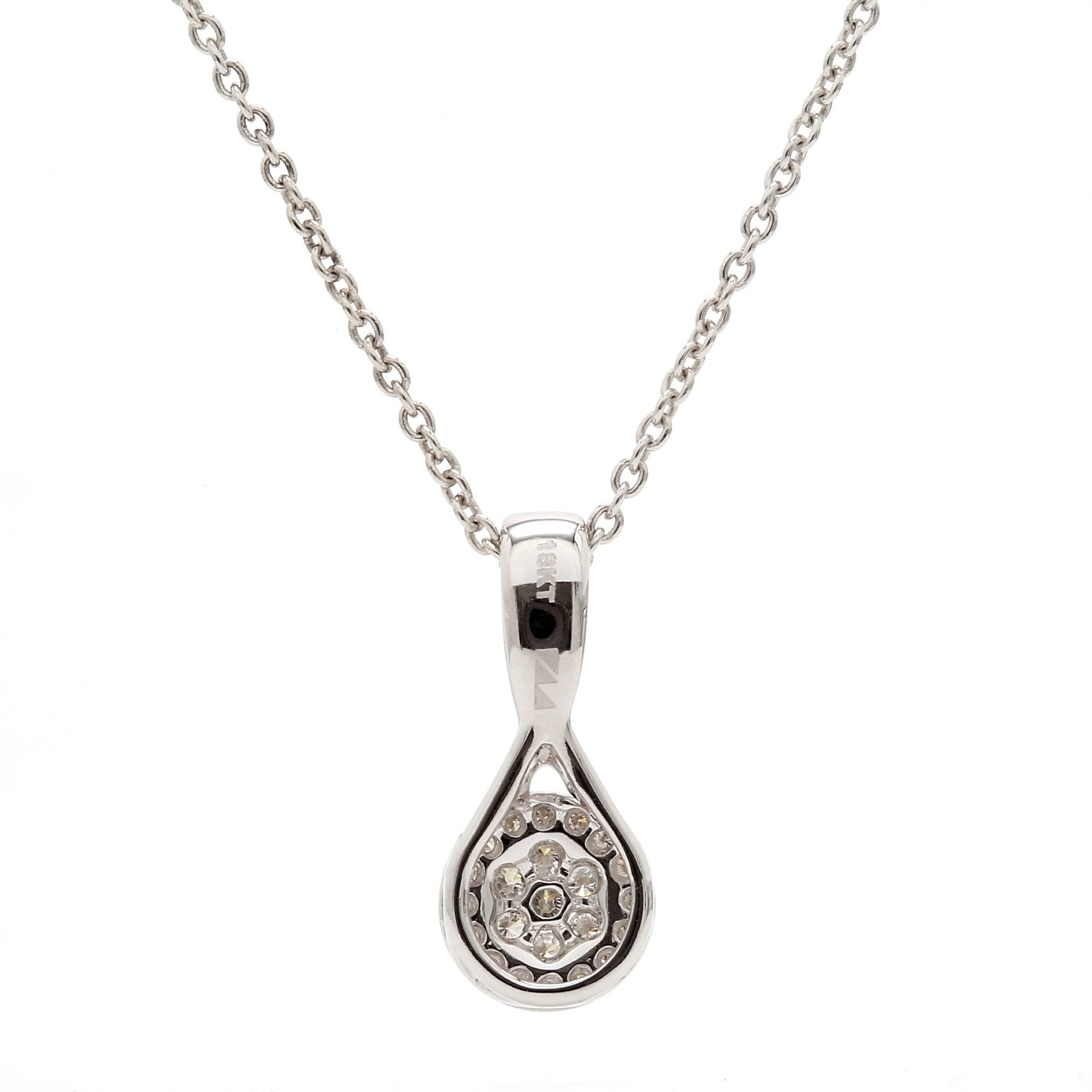 Real Diamond Illussion Cluster Pendant with Chain - STOMBIL TRADE 